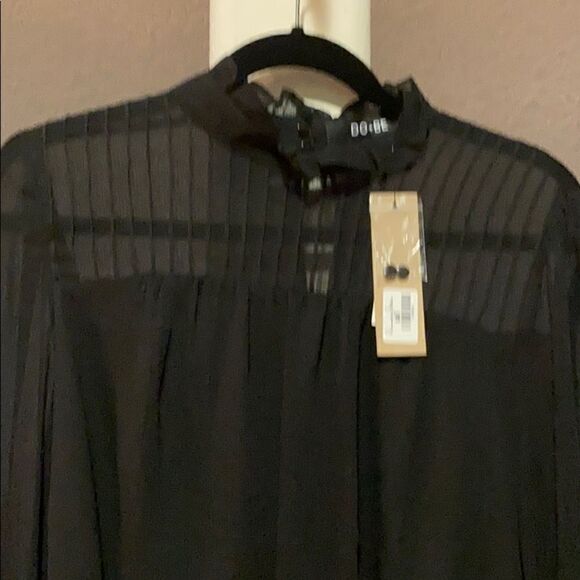 Do+Be black sheer lined blouse with arm ties - Picture 2 of 6